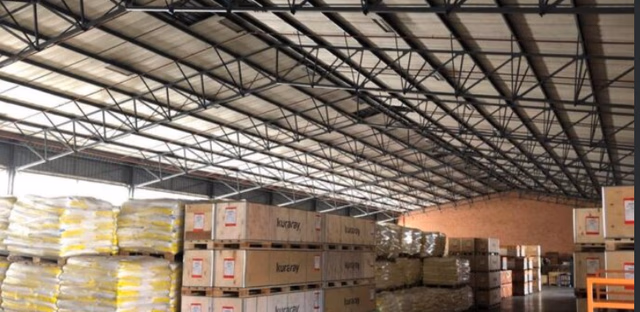High-clearance warehouse racking system and interior logistics setup in Pomona AH
